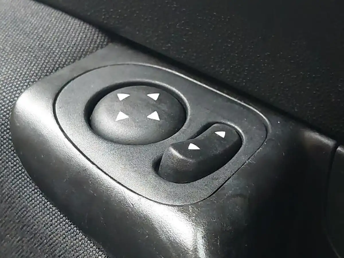 2019-fiat-500c-12-lounge-big-15