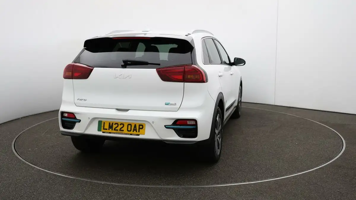 2022-kia-niro-ev-e-2-big-47