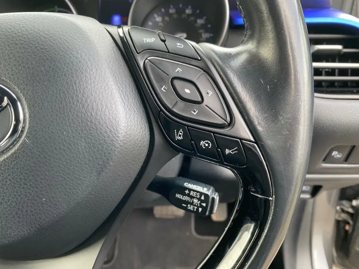 2018-toyota-c-hr-18-vvt-i-dynamic-big-17