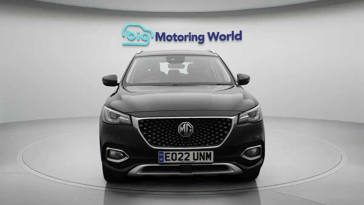 2022-mg-hs-15t-gdi-excite-162ps-big-2