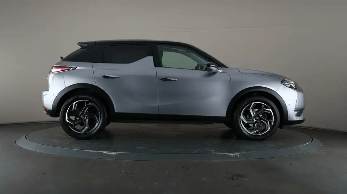 2022-ds-ds-3-crossback-12-puretech-rivoli-130ps-big-54