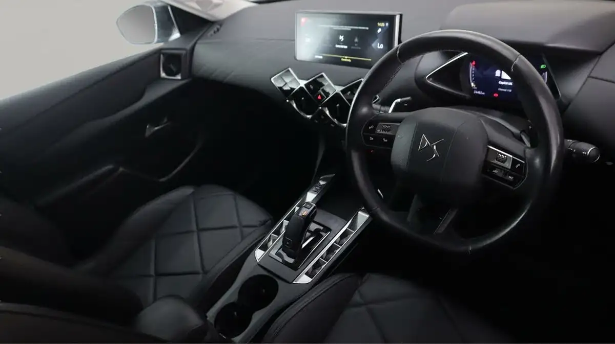 2022-ds-ds-3-crossback-12-puretech-rivoli-130ps-big-9