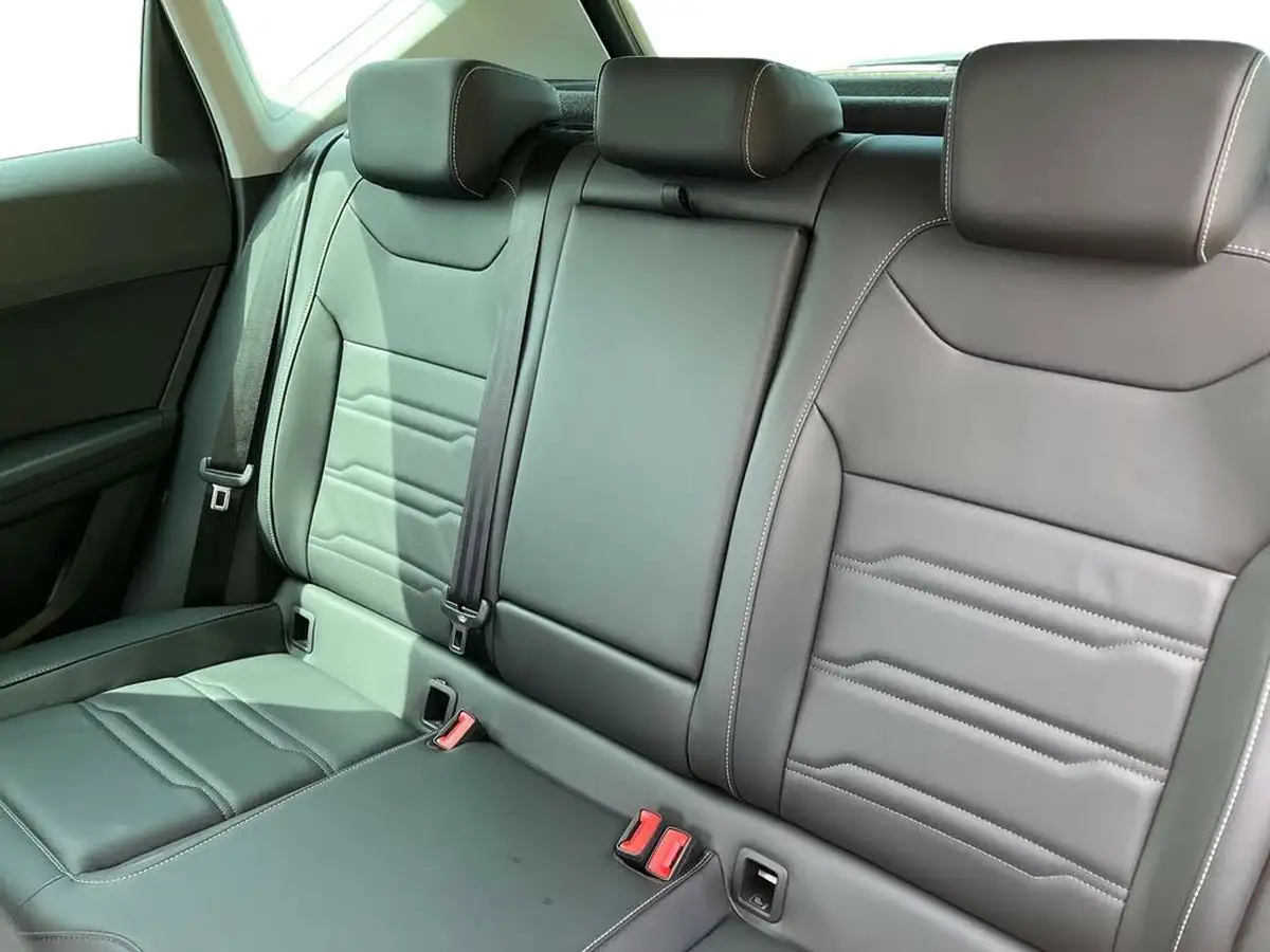 2023-seat-ateca-15-ecotsi-xperience-lux-dsg-big-8