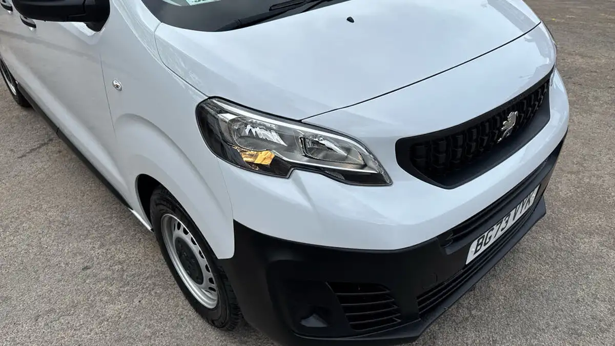 2023-peugeot-expert-15-bluehdi-professional-premium-standard-1000-big-46