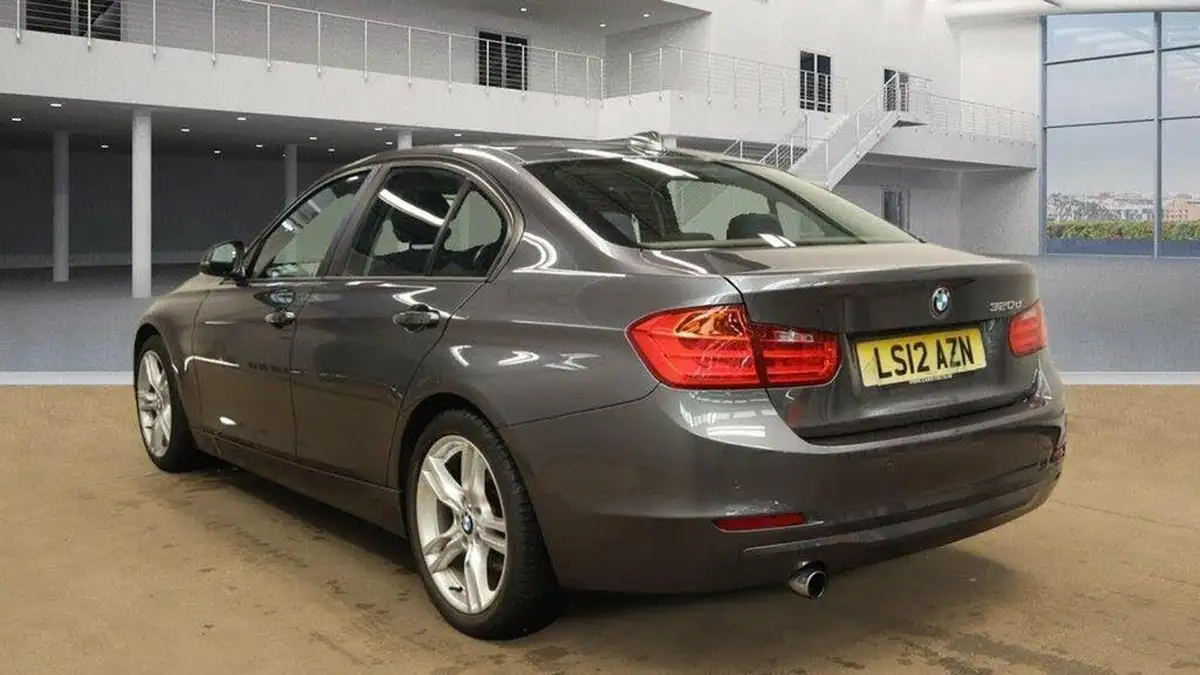 2012-bmw-3-series-20td-320d-efficientdynamics-efficient-dynamics-auto-big-2