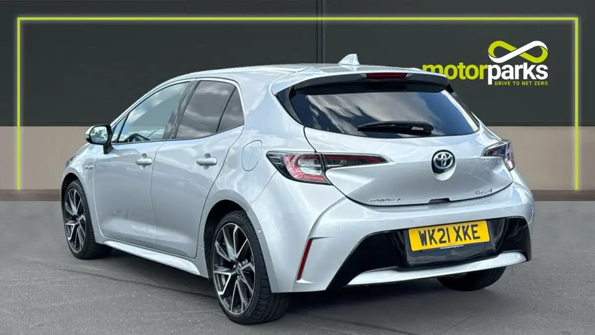 2021-toyota-corolla-18-vvt-i-excel-trk-hatchback-big-4