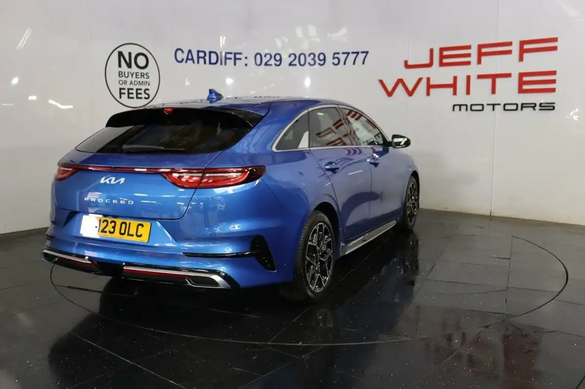 2022-kia-pro-ceed-15-t-gdi-gt-line-big-4