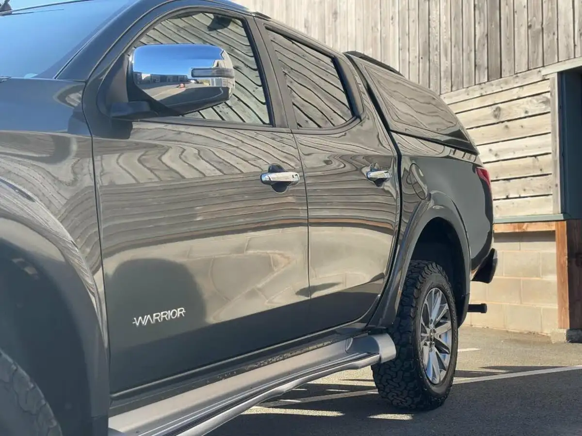 2018-mitsubishi-l200-24di-d-warrior-eu6-big-35