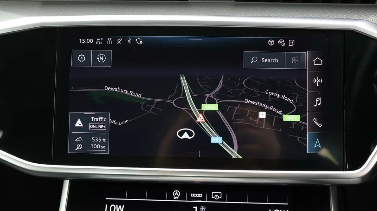 2022-audi-a6-saloon-20-40-tfsi-sport-big-10
