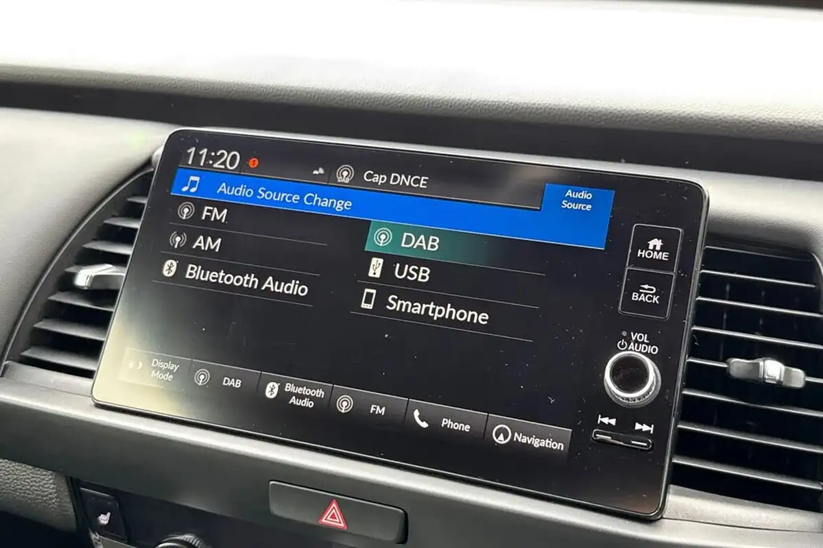 2024-honda-jazz-15-i-mmd-advance-big-38