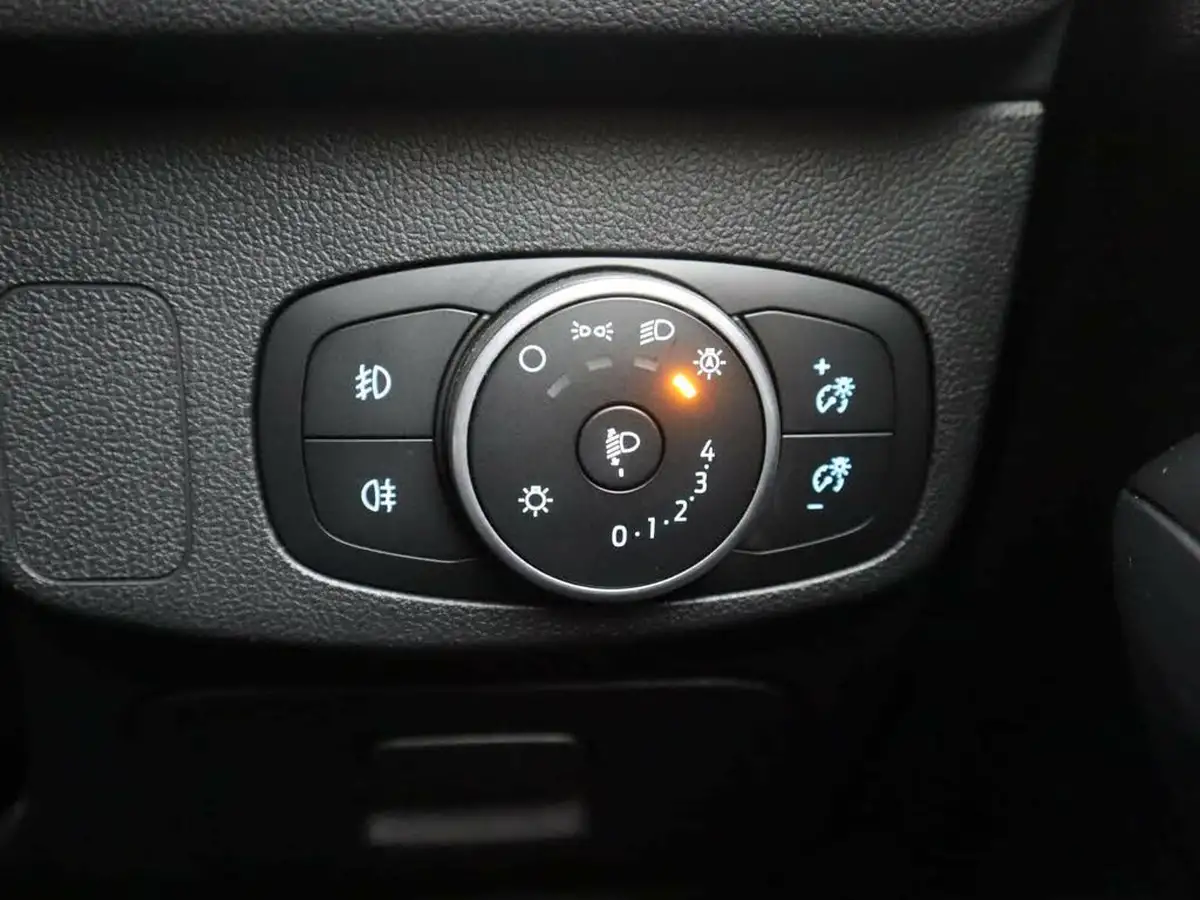 2019-ford-focus-10t-st-line-ss-hatchback-big-29