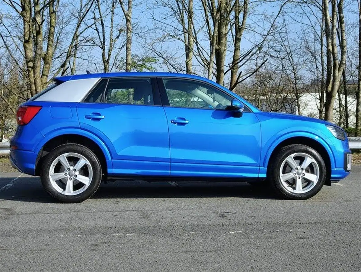2019-audi-q2-10-30-tfsi-sport-big-2