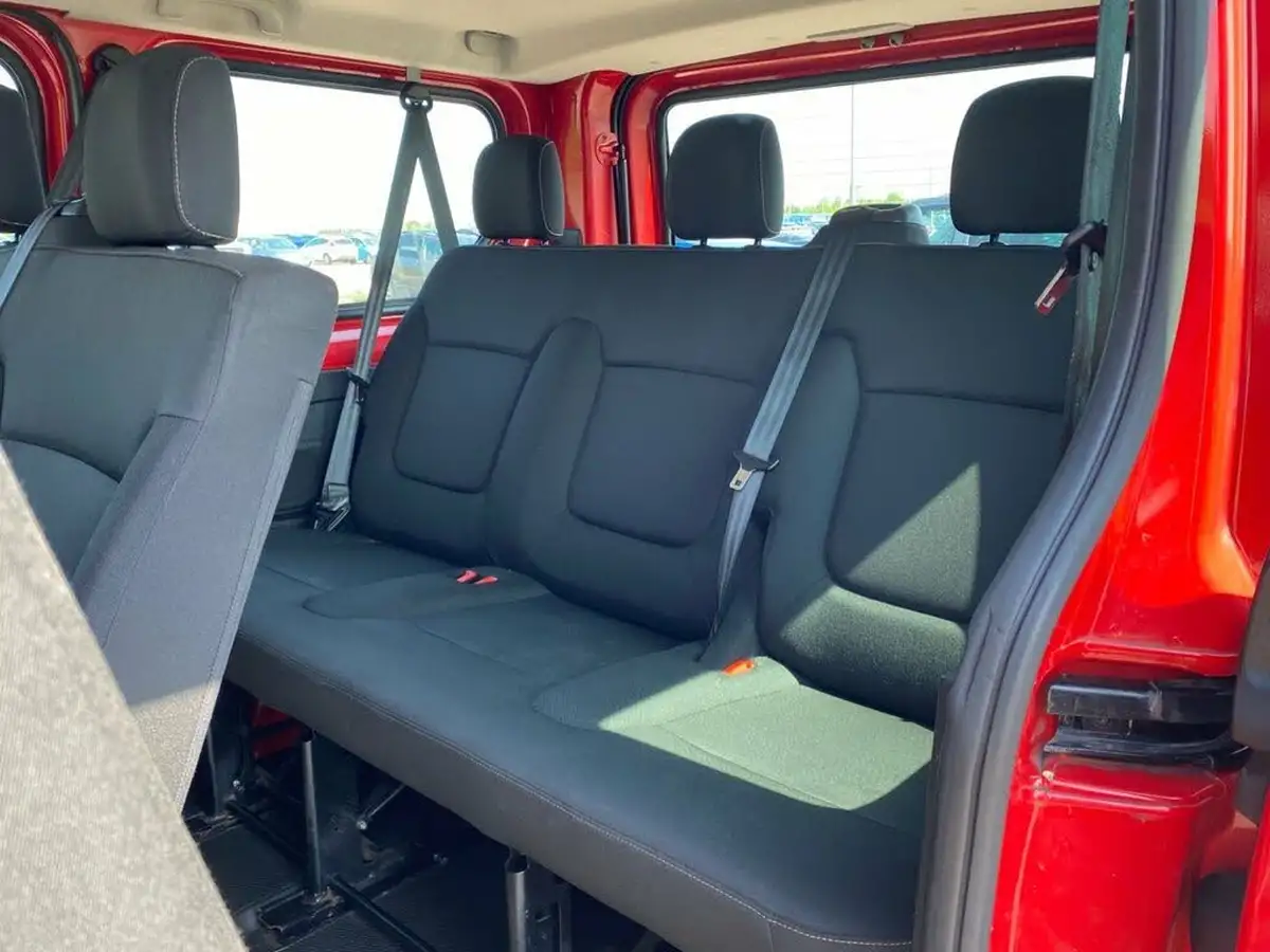 2018-renault-trafic-16dci-sl27-95-business-95-mini-bus-big-11