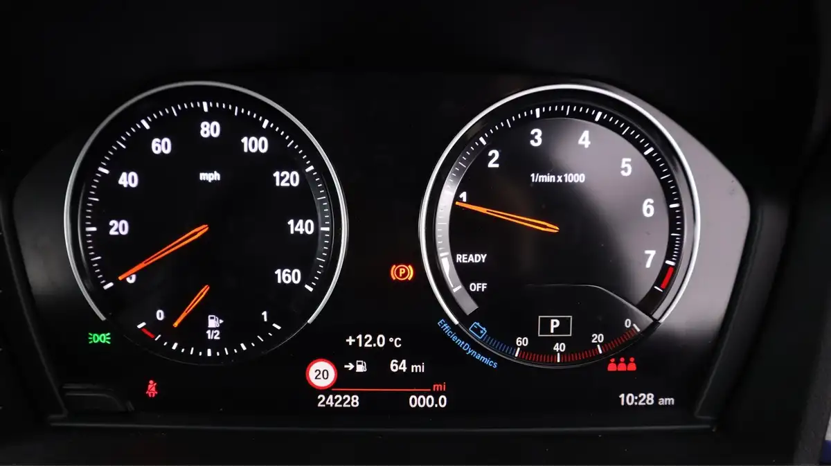 2020-bmw-x1-15-sdrive18i-m-sport-dct-big-10