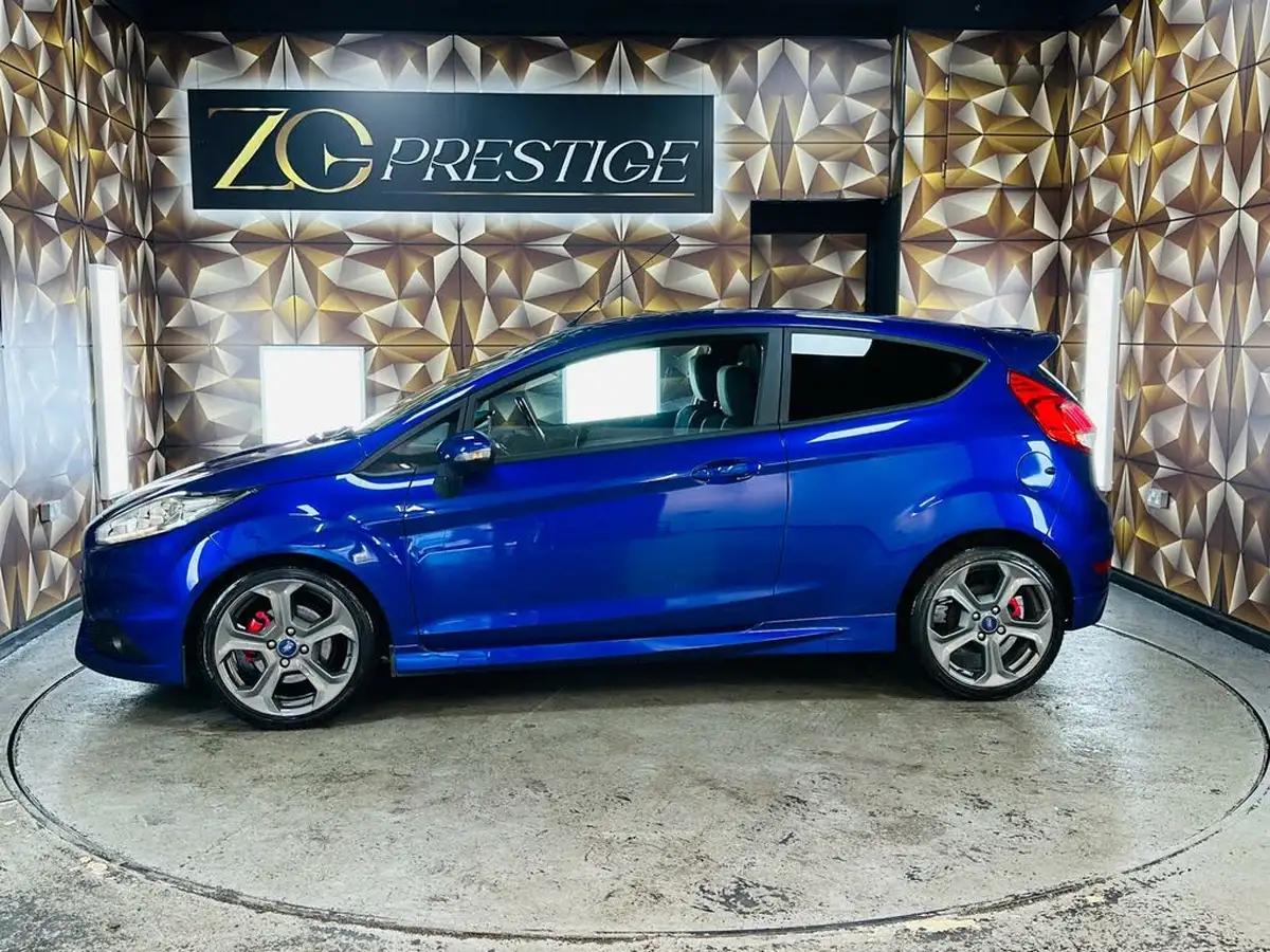 2016-ford-fiesta-16-st-2-3d-big-8
