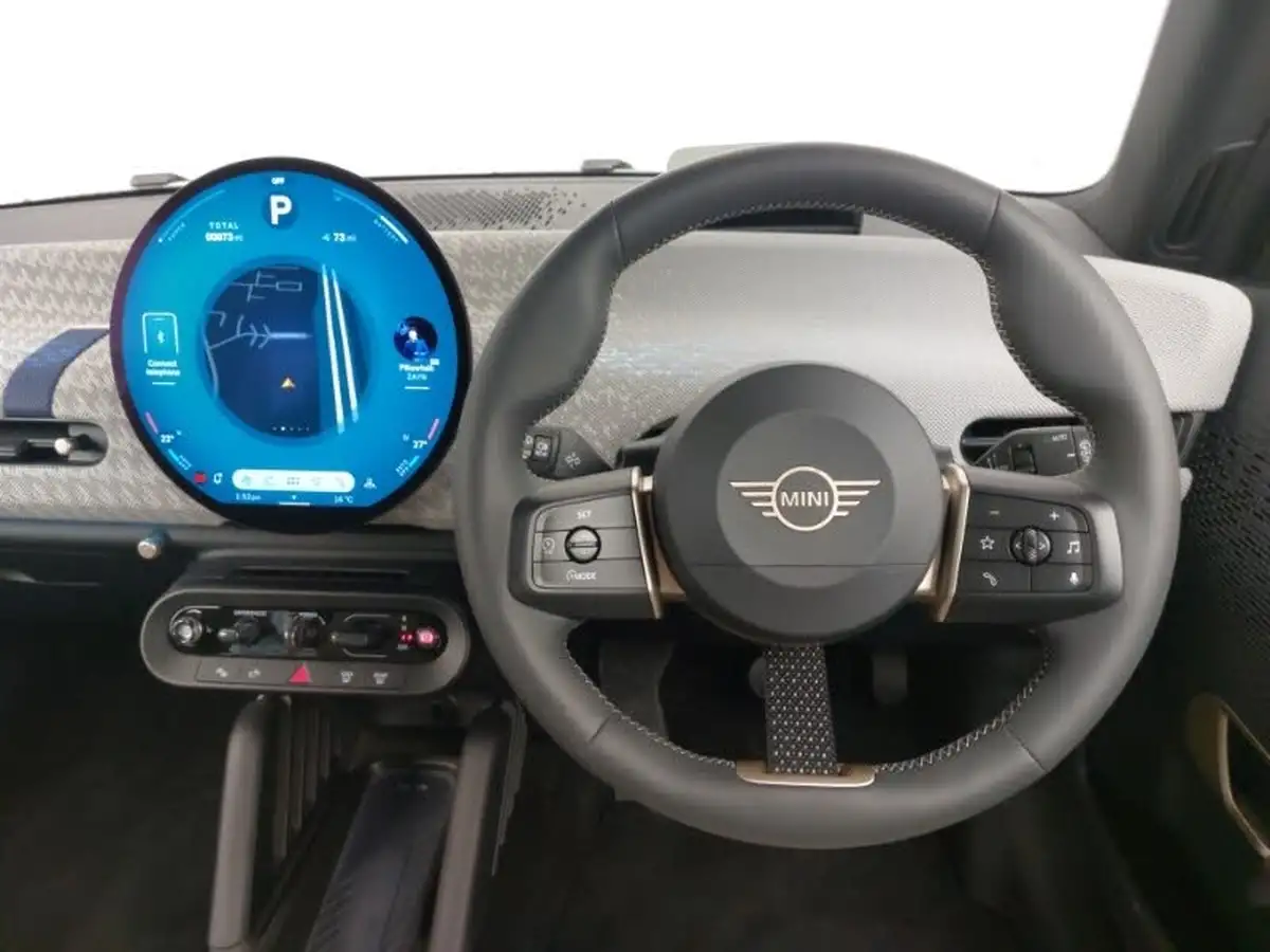 2024-mini-cooper-e-cooper-se-exclusive-big-4