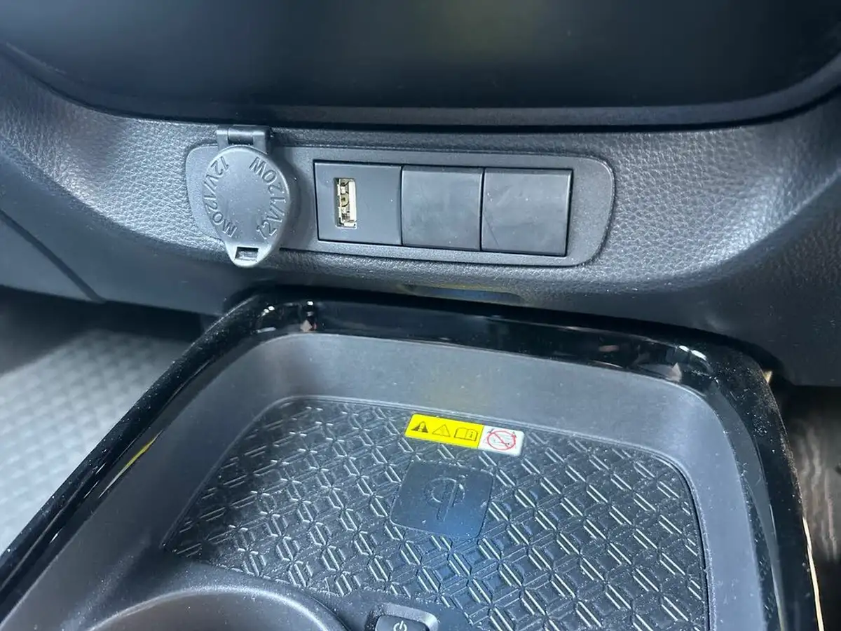 2023-toyota-aygo-x-10-vvt-i-exclusive-cvt-big-24