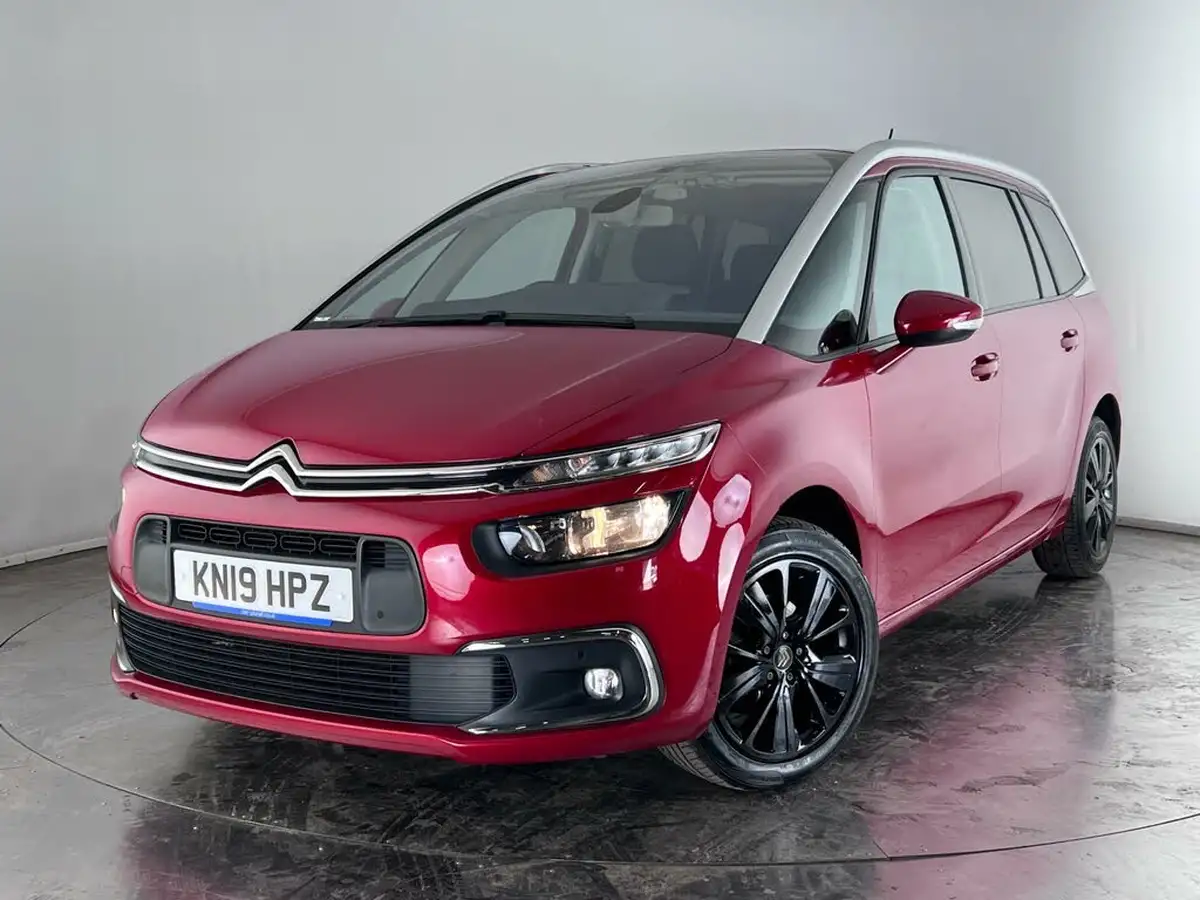 2019-citroen-grand-c4-spacetourer-15bluehdi-feel-big-23