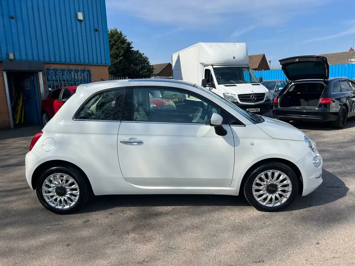2016-fiat-500-12-lounge-big-1