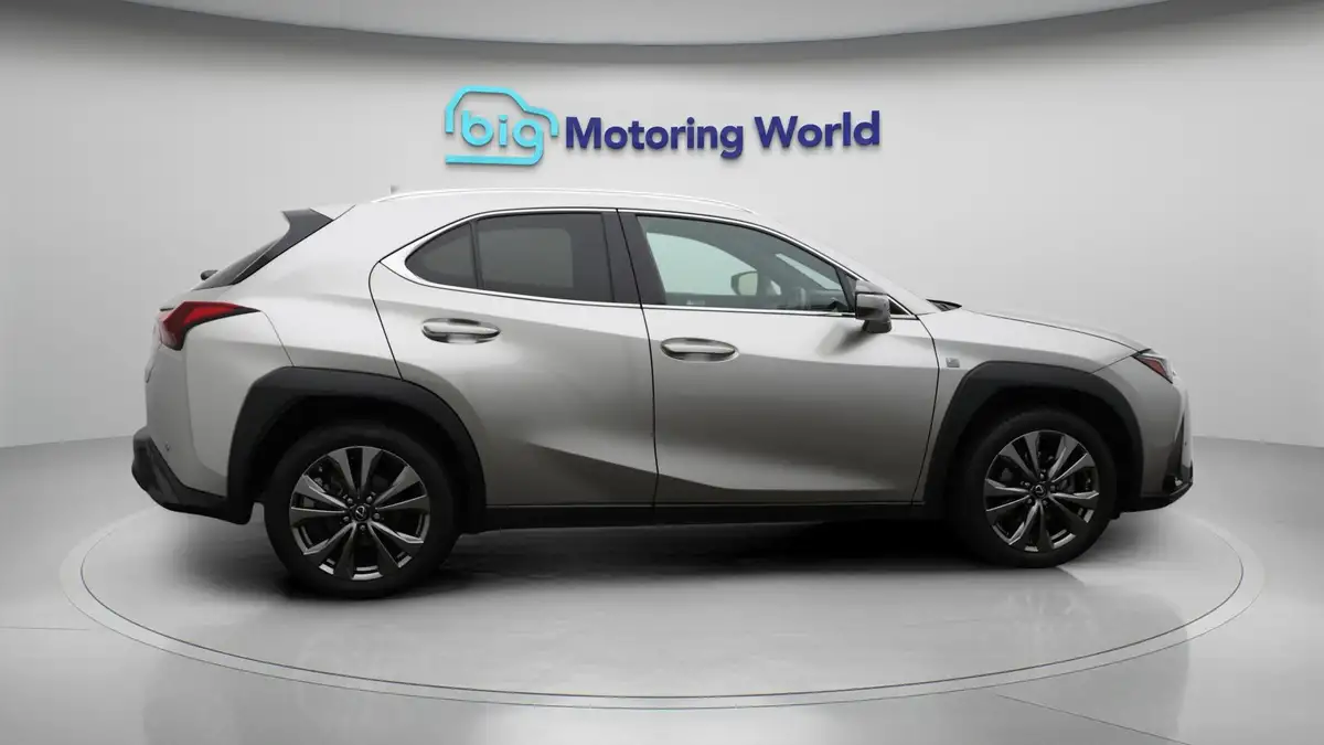 2023-lexus-ux-250h-20-f-sport-design-big-8