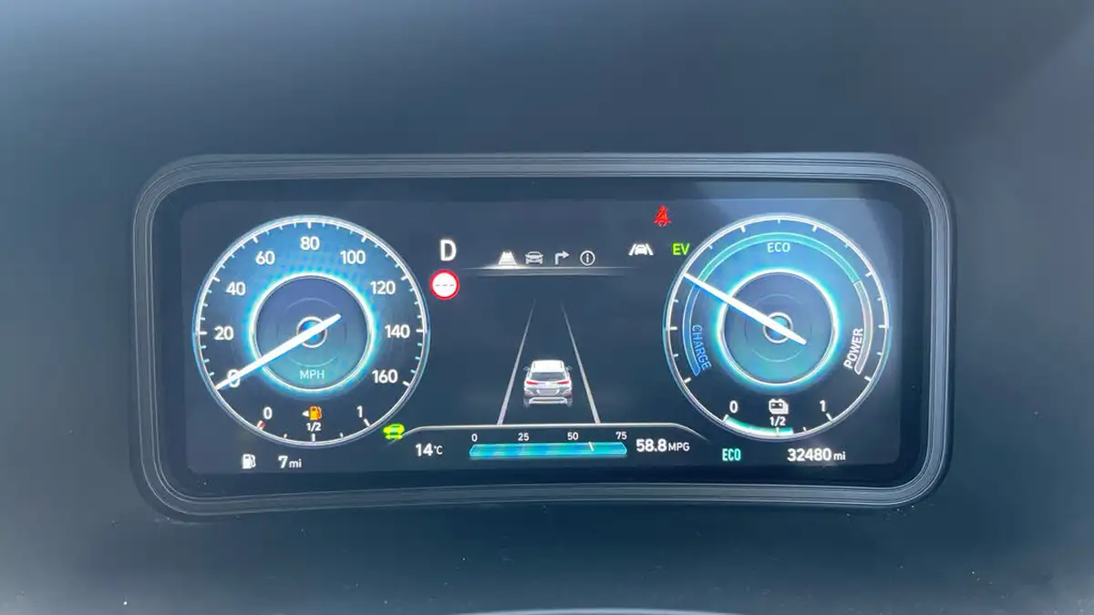 2022-hyundai-kona-16-gdi-premium-big-12