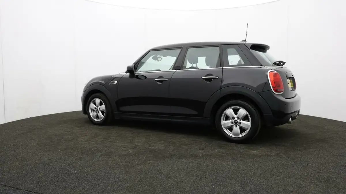 2020-mini-countryman-15-cooper-classic-big-62
