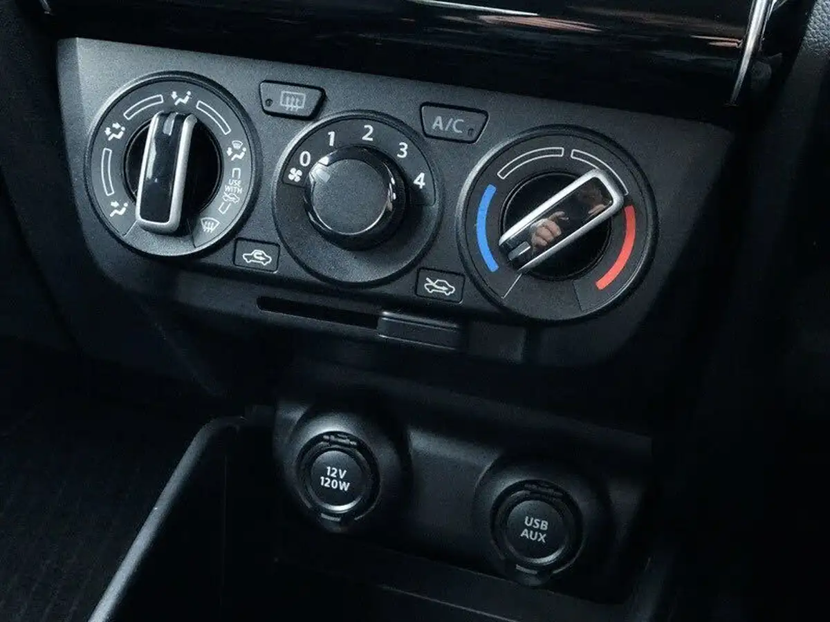 2021-suzuki-swift-12-dualjet-sz-l-big-18