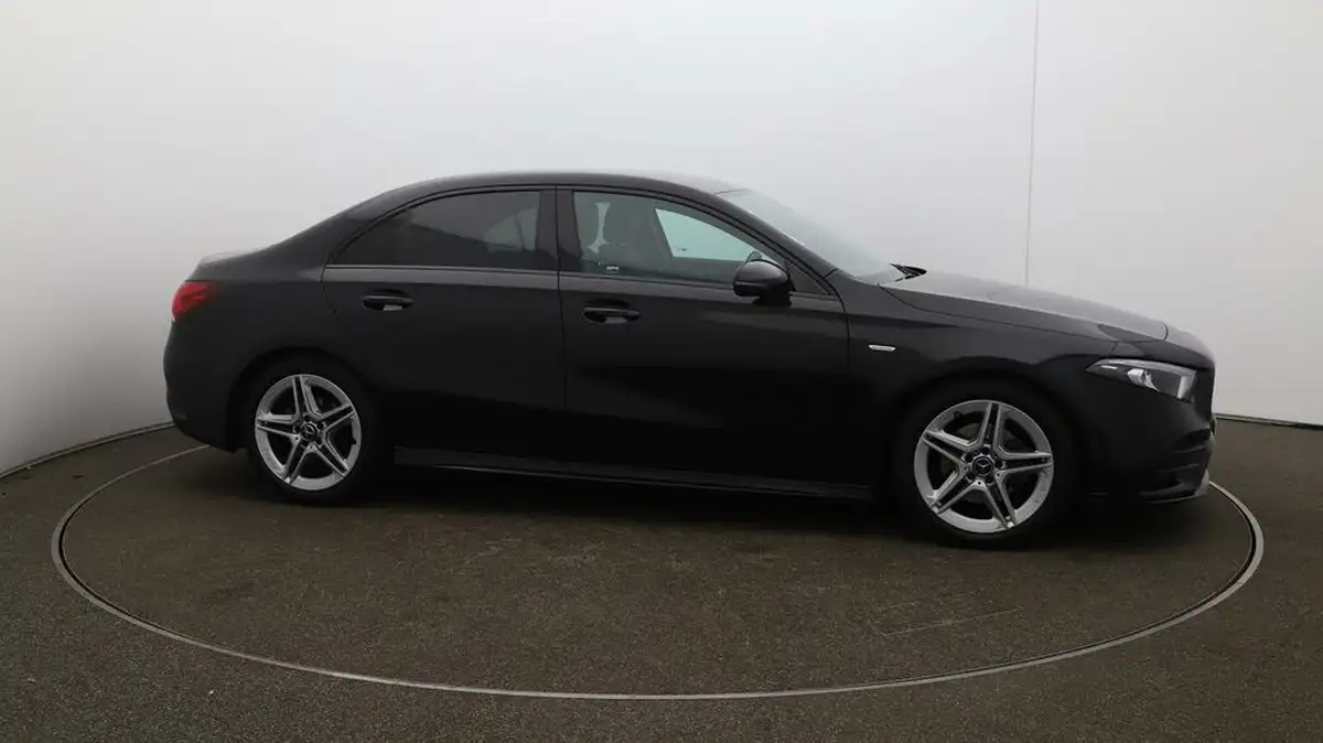 2022-mercedes-benz-a-class-13-a180-amg-line-executive-edition-saloon-4d-7g-dct-big-40
