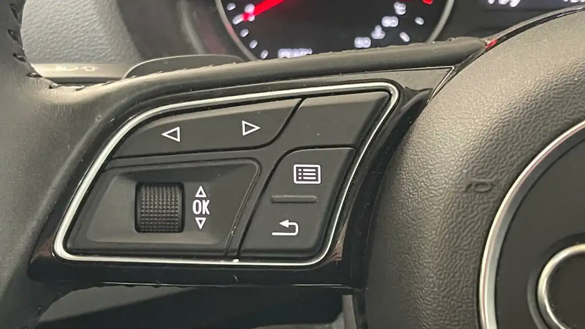 2020-audi-q2-16-30-tdi-technik-s-tronic-big-17