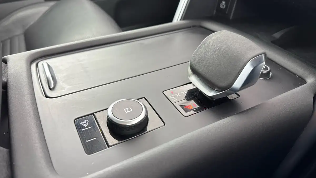 2021-land-rover-discovery-30-d300-s-big-18