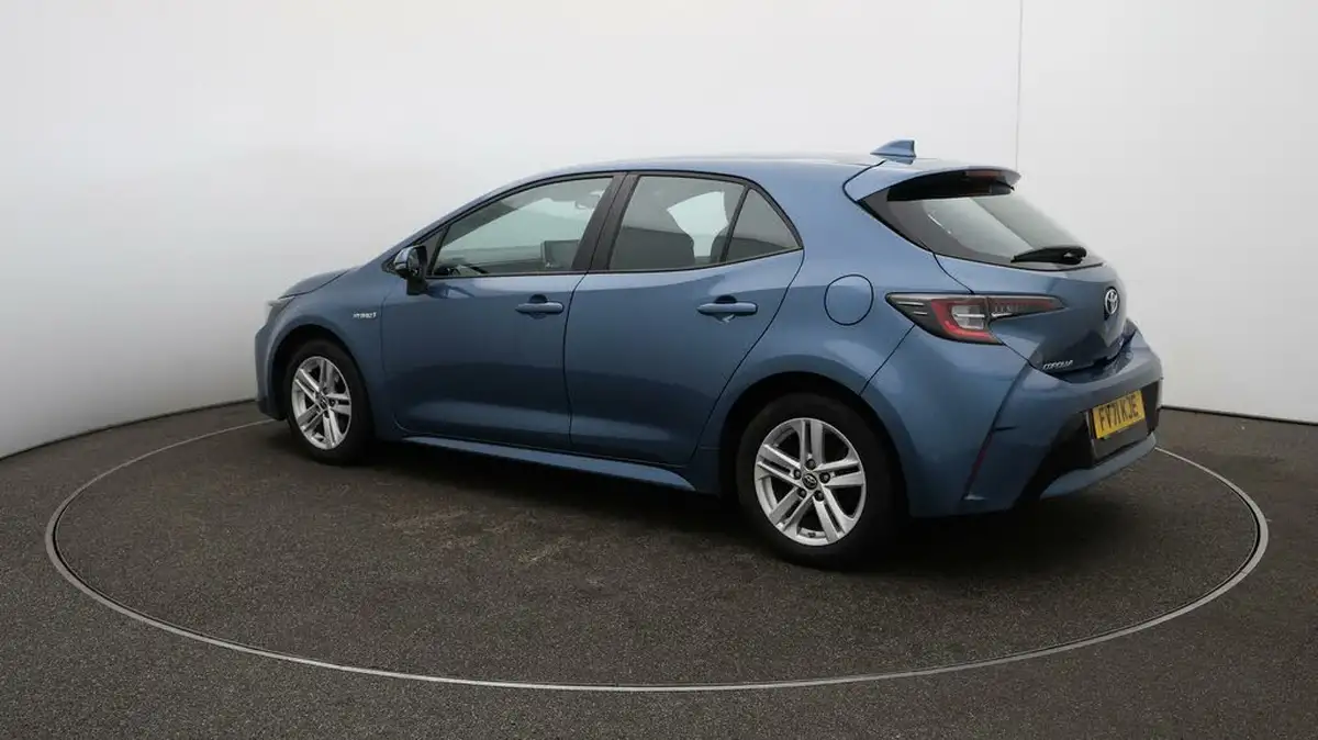 2021-toyota-corolla-18-vvt-i-icon-trk-hatchback-5d-big-30