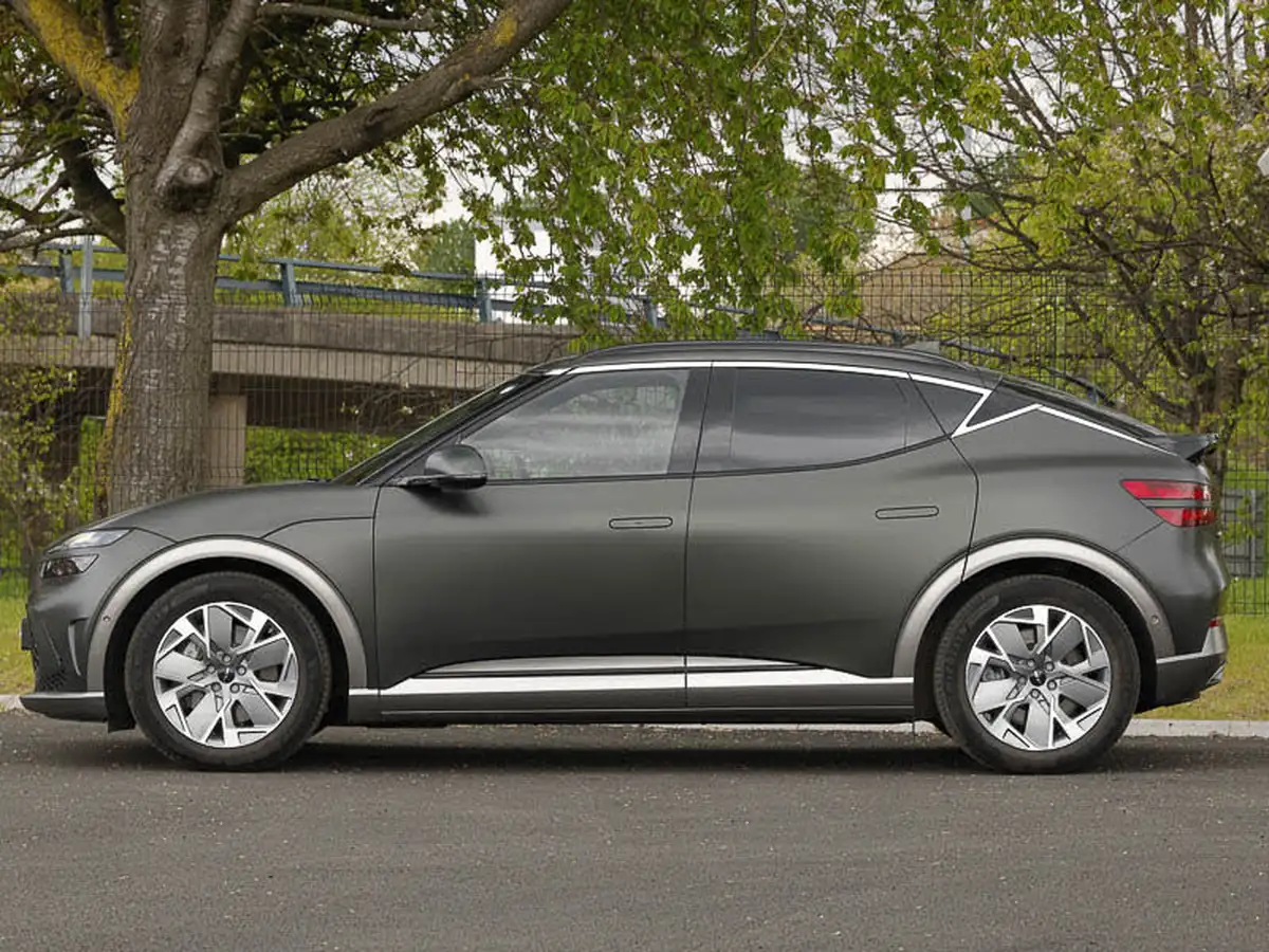 2024-genesis-gv60-e-premium-229ps-big-5