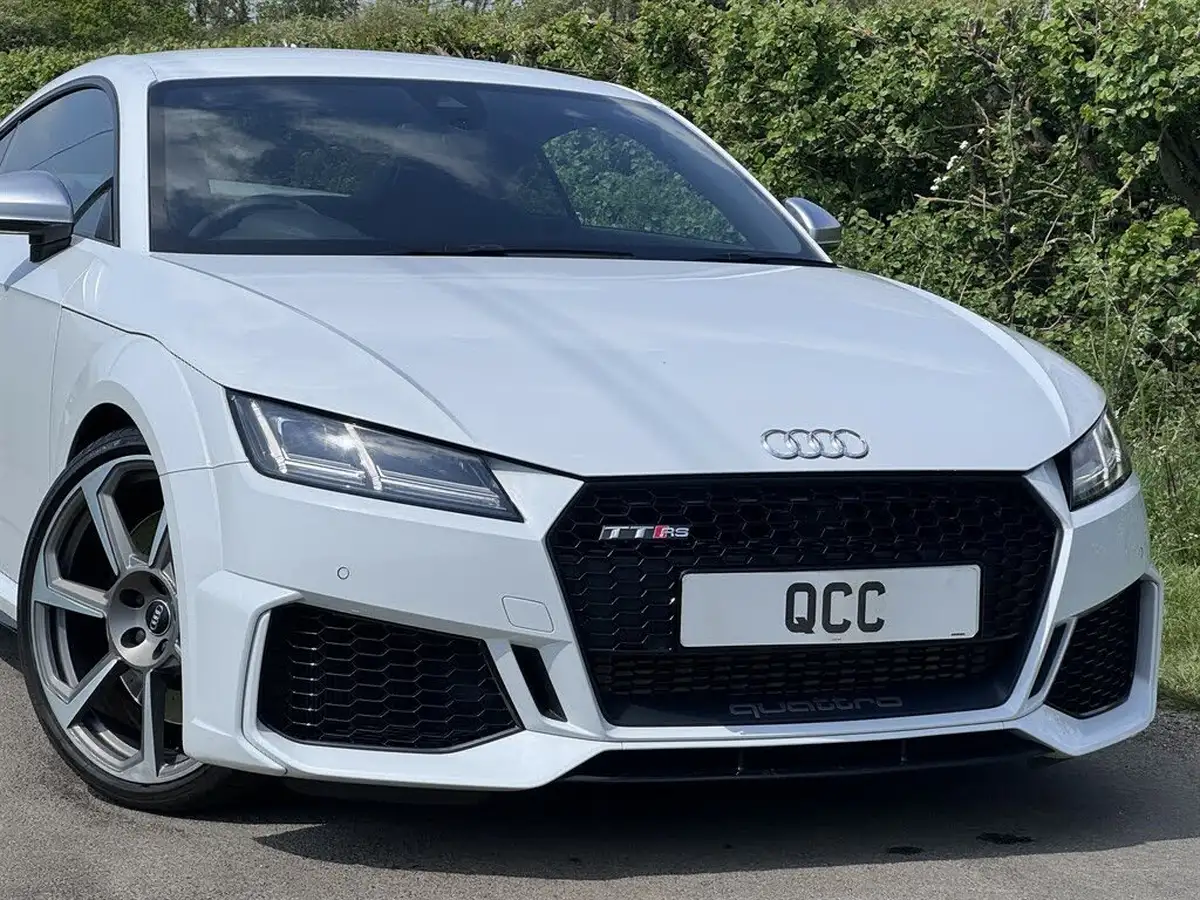 2020-audi-tt-coupe-25-tfsi-rs-big-22