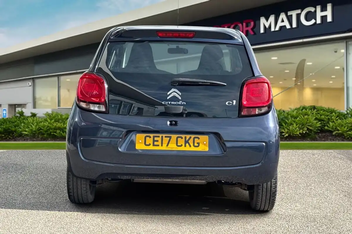 2017-citroen-c1-10-vti-airscape-feel-big-3