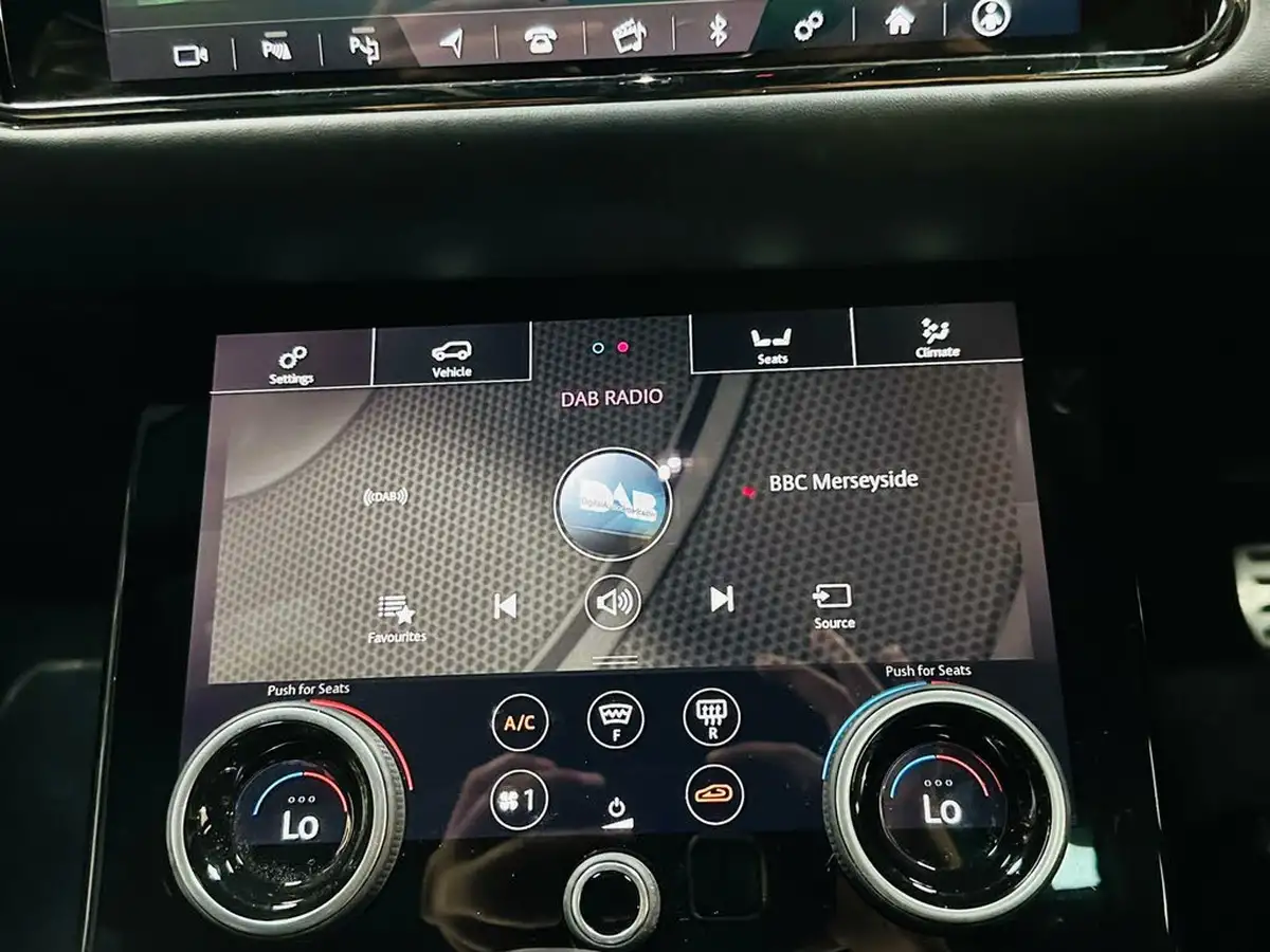 2019-land-rover-range-rover-evoque-20-d180-r-dynamic-hse-big-47