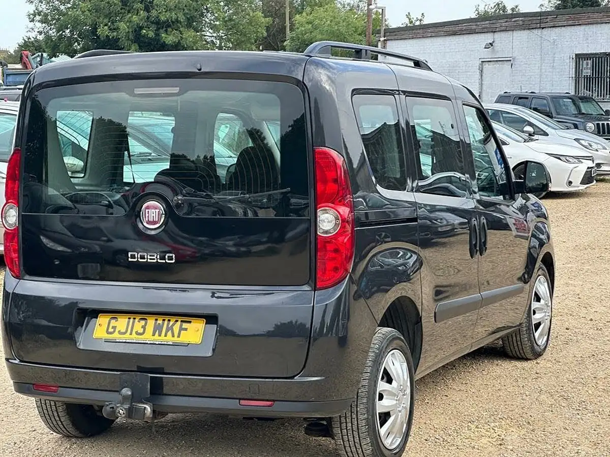 2013-fiat-doblo-16td-mylife-90bhp-1598cc-dualogic-big-7