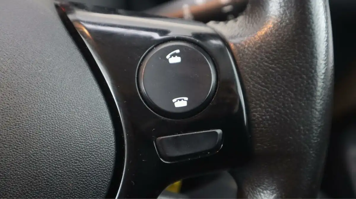 2020-citroen-c1-10-vti-flair-ss-5d-big-22