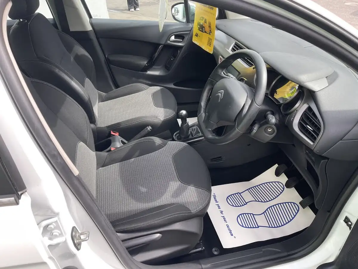 2014-citroen-c3-16e-hdi-selection-big-8