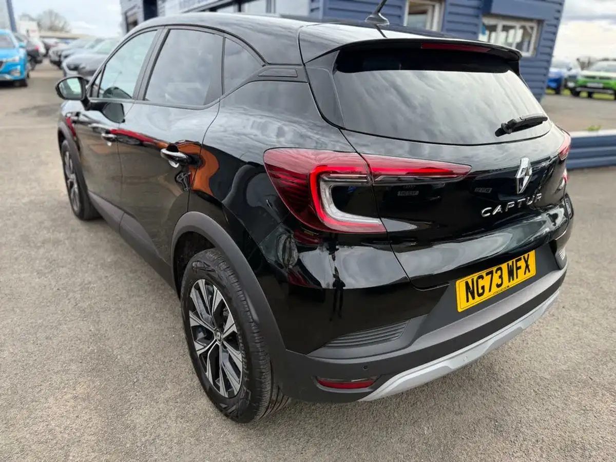 2024-renault-captur-10-tce-evolution-big-9