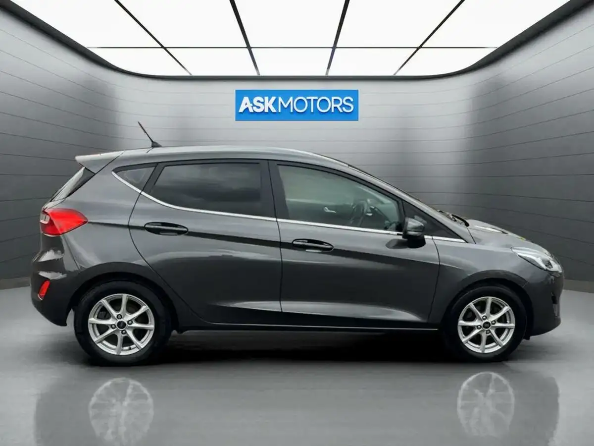 2017-ford-fiesta-10t-zetec-100ps-ecoboost-ss-5d-big-4