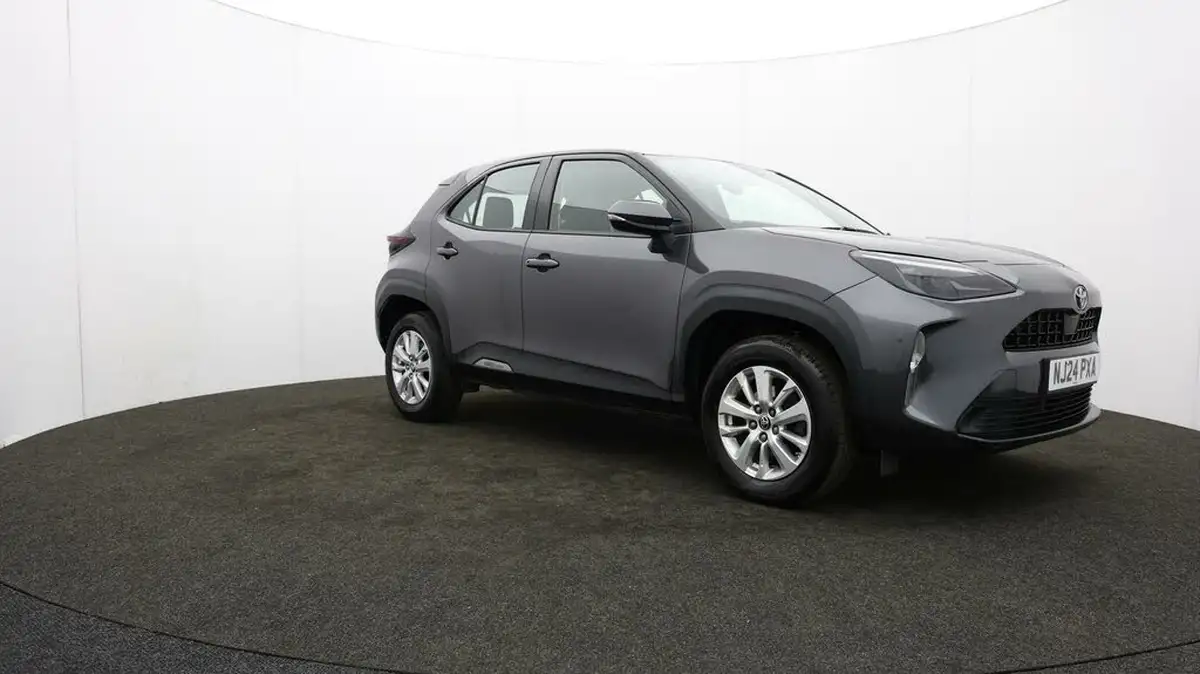2024-toyota-yaris-cross-15-vvt-i-icon-big-39