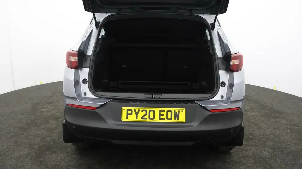 2020-vauxhall-grandland-x-12-se-big-26