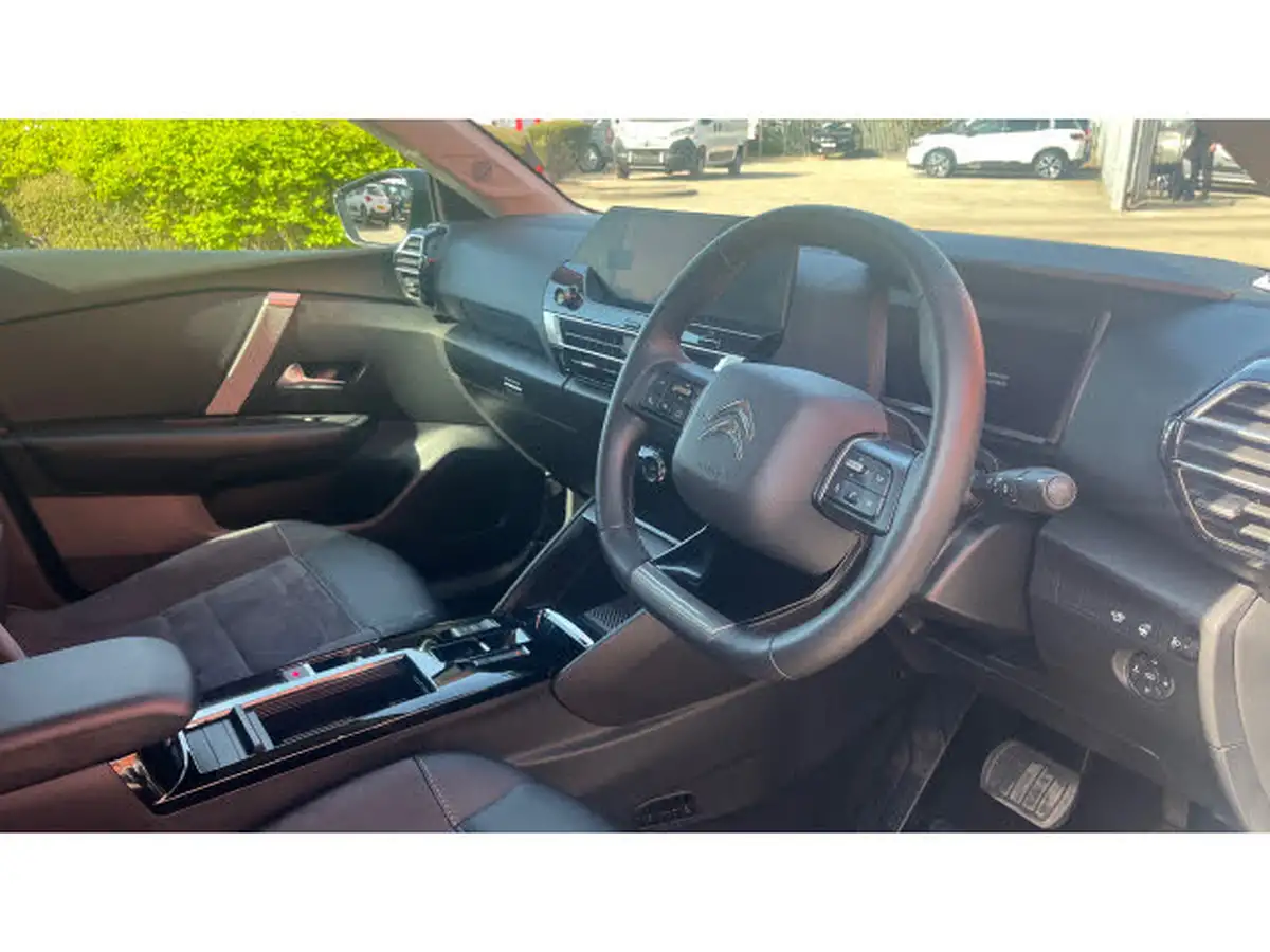 2024-citroen-c4-e-e-series-156ps-54kwh-big-10