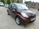 2009-daihatsu-sirion-13-se-auto-small-1