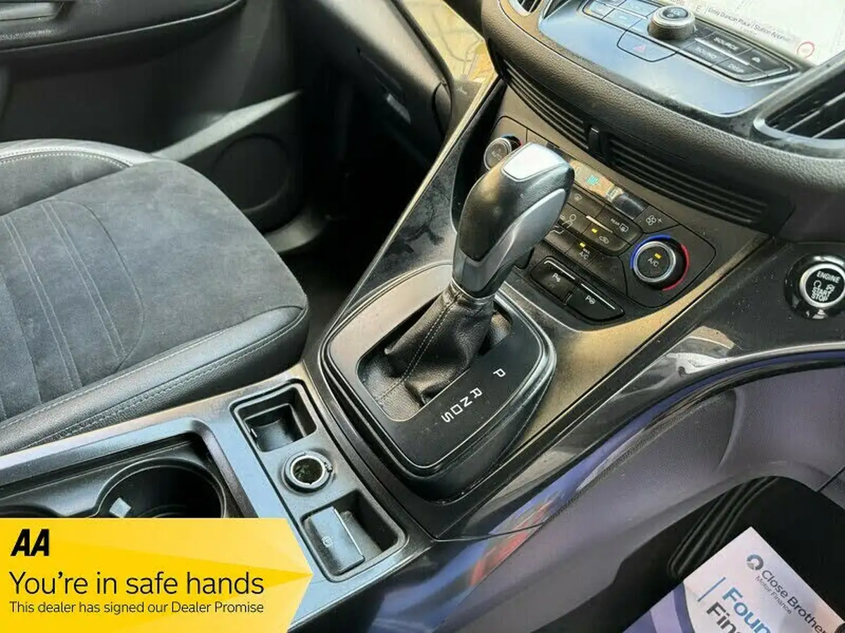 2017-ford-kuga-15tdci-st-line-powershift-big-18