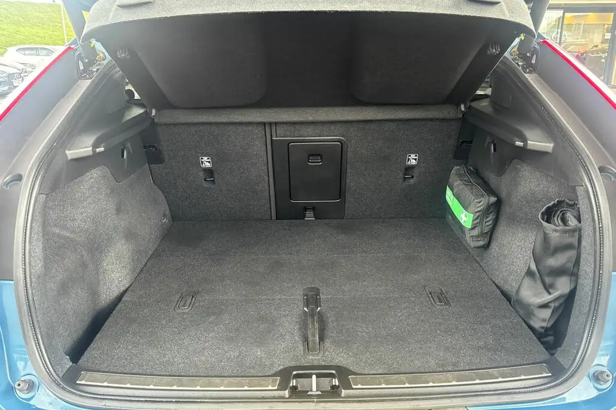 2023-volvo-c40-e-recharge-ultimate-228bhp-big-7