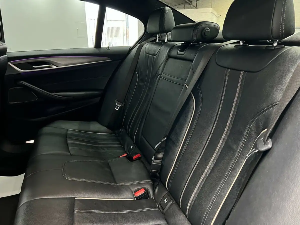 2017-bmw-5-series-20td-520d-m-sport-xdrive-saloon-4d-big-43