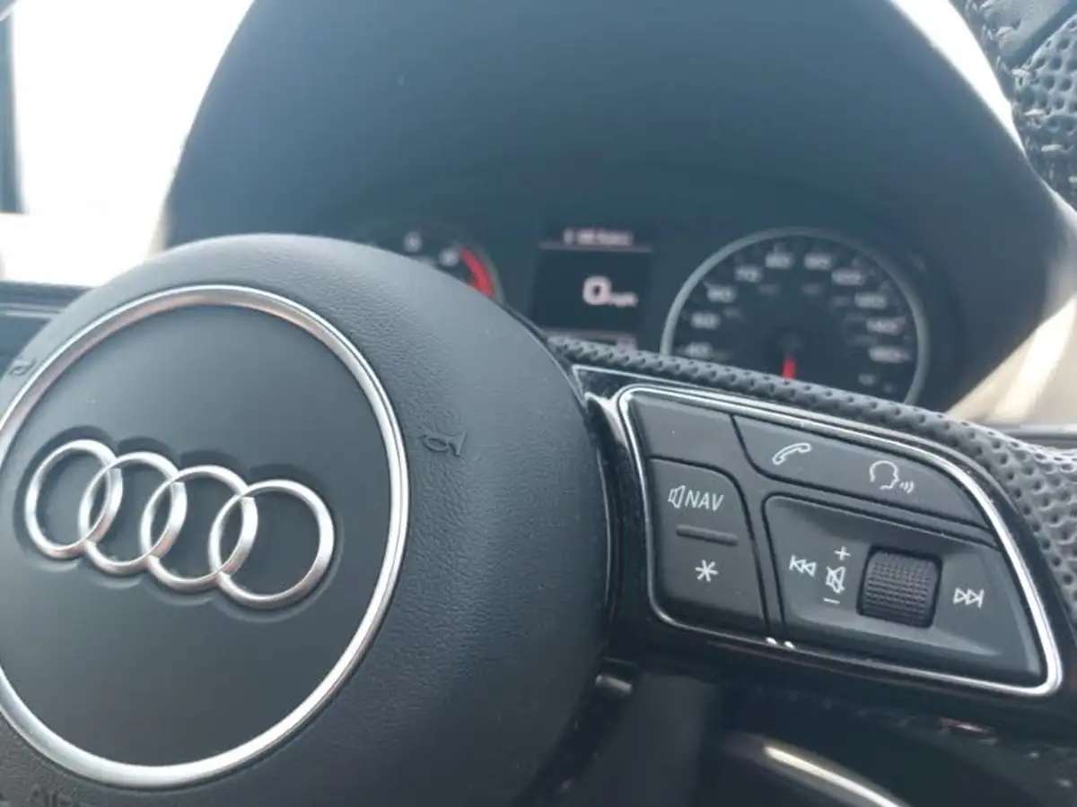 2020-audi-q2-15-35-tfsi-s-line-1495cc-big-14