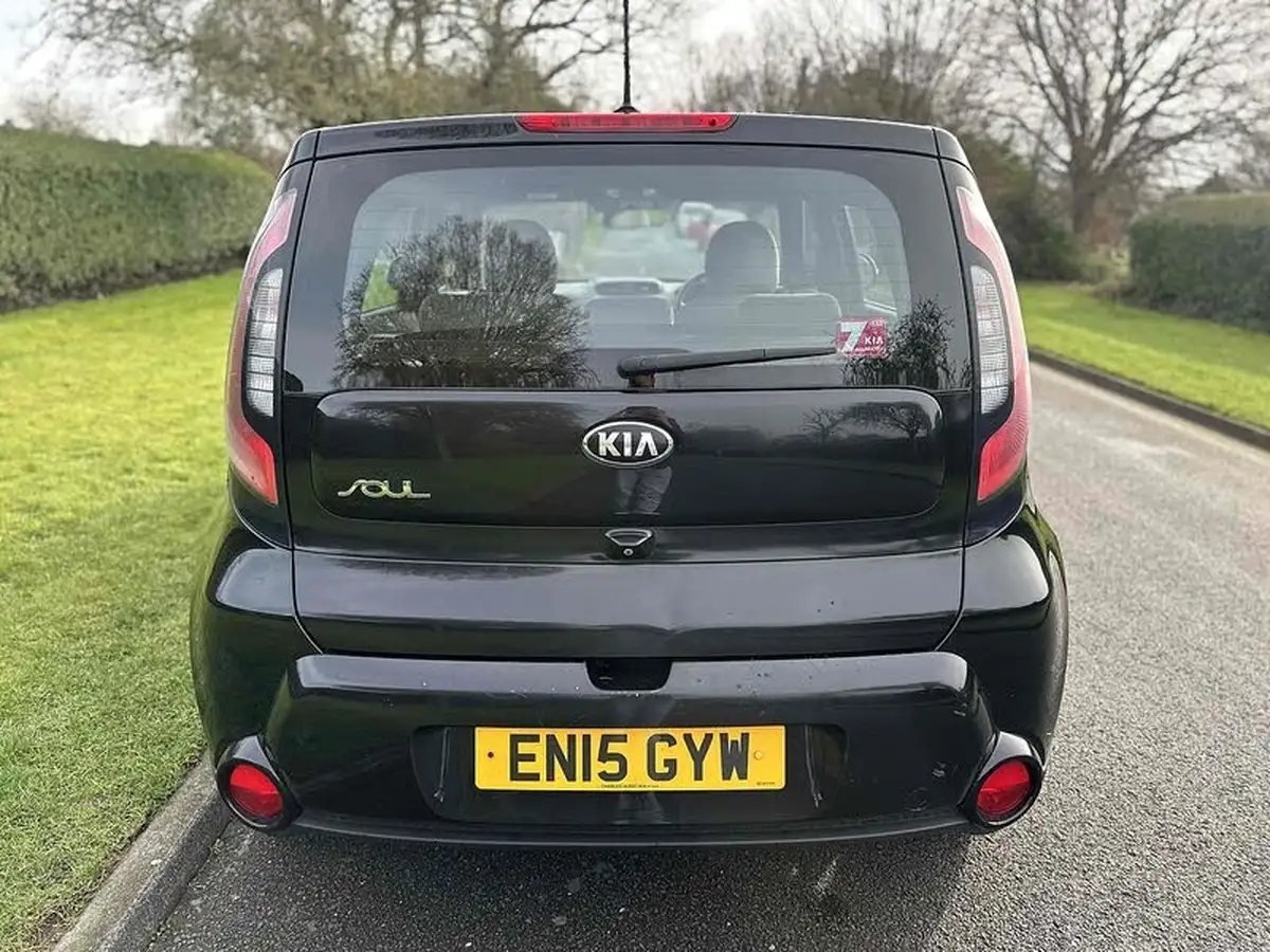 2015-kia-soul-16-connect-big-4