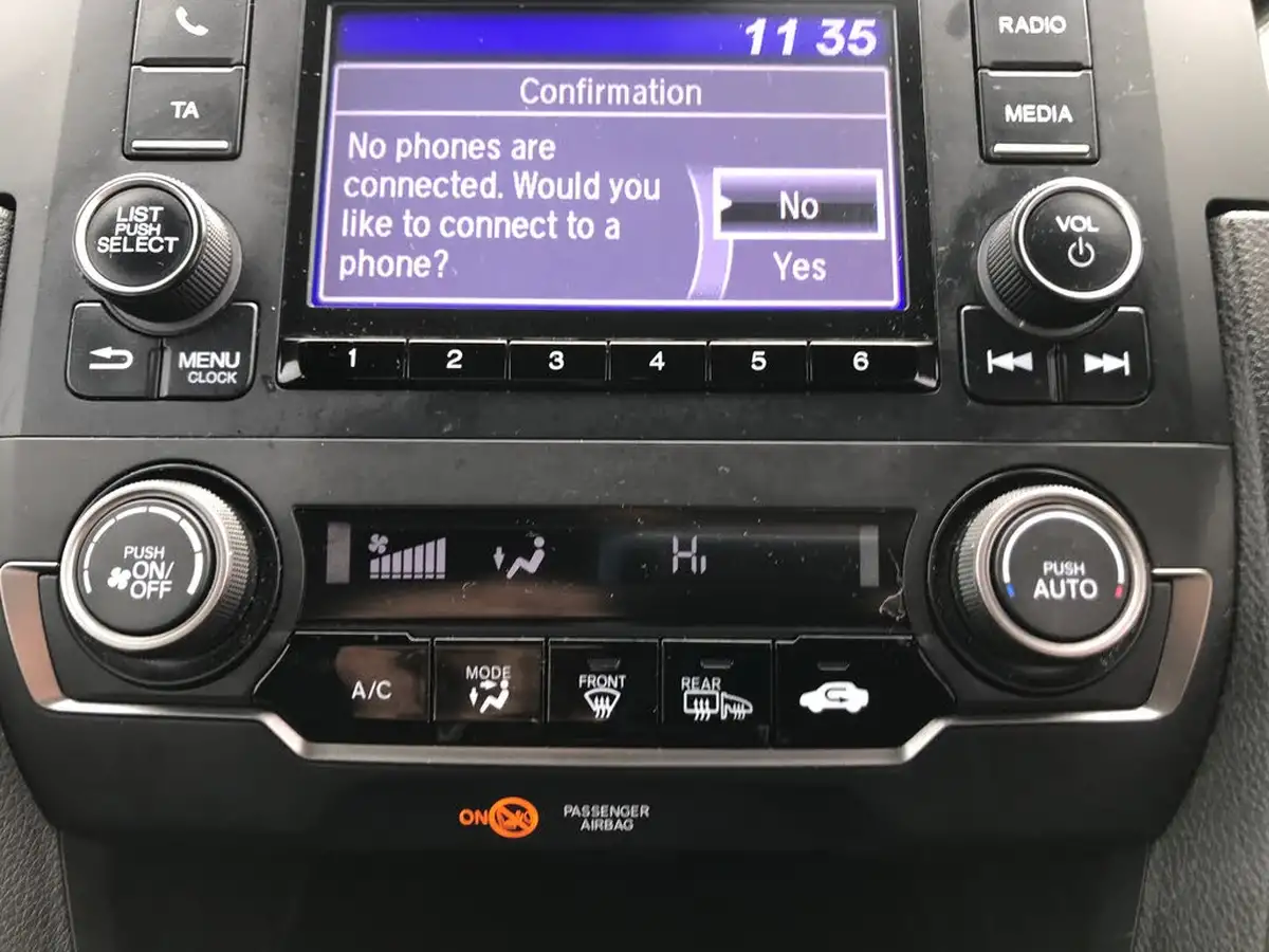 2020-honda-civic-10-vtec-turbo-se-hatchback-5d-big-17